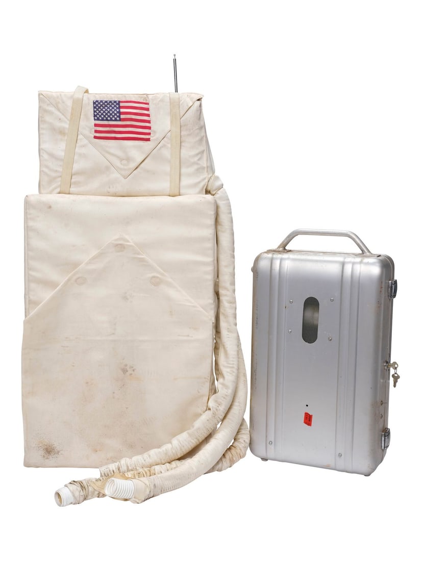CAPRICORN ONE (1977) - John Walker's (O.J. Simpson) Spacesuit Backpack and Cooling Unit: CAPRICORN ONE (1977) - John Walker's (O.J. Simpson) Spacesuit Backpack and Cooling Unit - John Walker's (O.J. Simpson) spacesuit backpack and cooling unit from Peter Hyams' Capricorn One. Walker wore