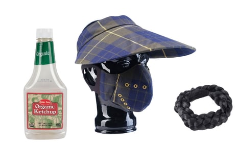 EVERYTHING EVERYWHERE ALL AT ONCE (2022) - Jobu Tupaki's (Stephanie Hsu) Ketchup Bottle and Costume