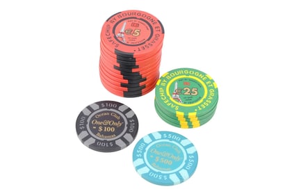 JAMES BOND: CASINO ROYALE (2006) - Pair of Ocean Club Chips with 16 Body Worlds Exhibition Chips