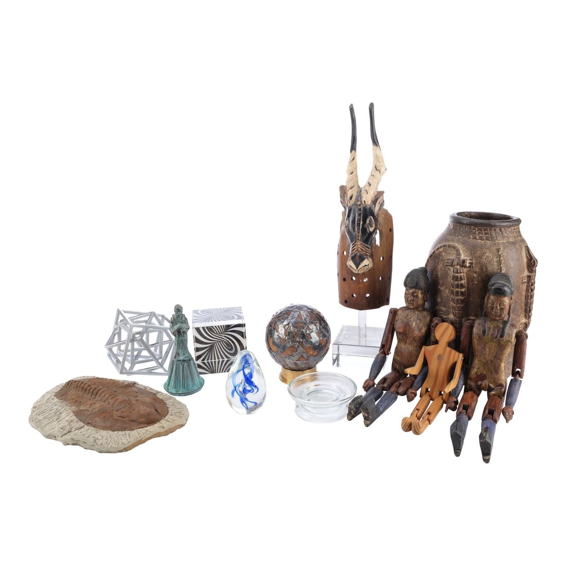 STAR TREK: PICARD (T.V. SERIES, 2020-2023) - Jean-Luc Picard's (Patrick Stewart) Library and Study (1 of 10)