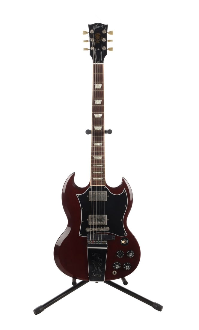 Ac/dc - Angus Young Aged Cherry Signature Sg Gibson Guitar Auction