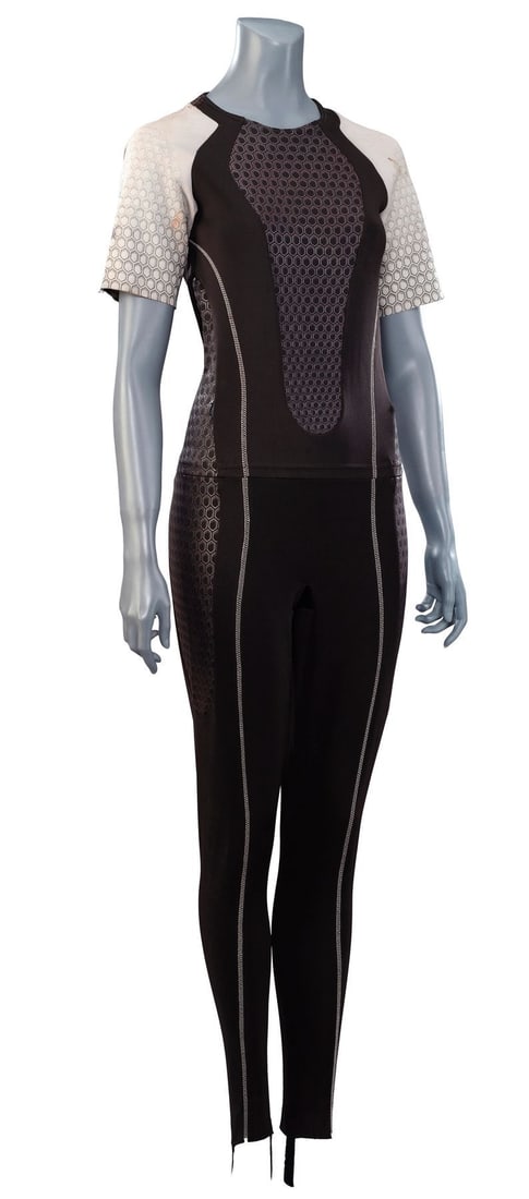 HARRY POTTER AND THE GOBLET OF FIRE (2005) - Beauxbatons Academy Student Ensemble: HARRY POTTER AND THE GOBLET OF FIRE (2005) - Beauxbatons Academy Student Ensemble - A Beauxbatons Academy student ensemble from Mike Newell's fantasy-adventure sequel Harry Potter and the Goblet of Fi