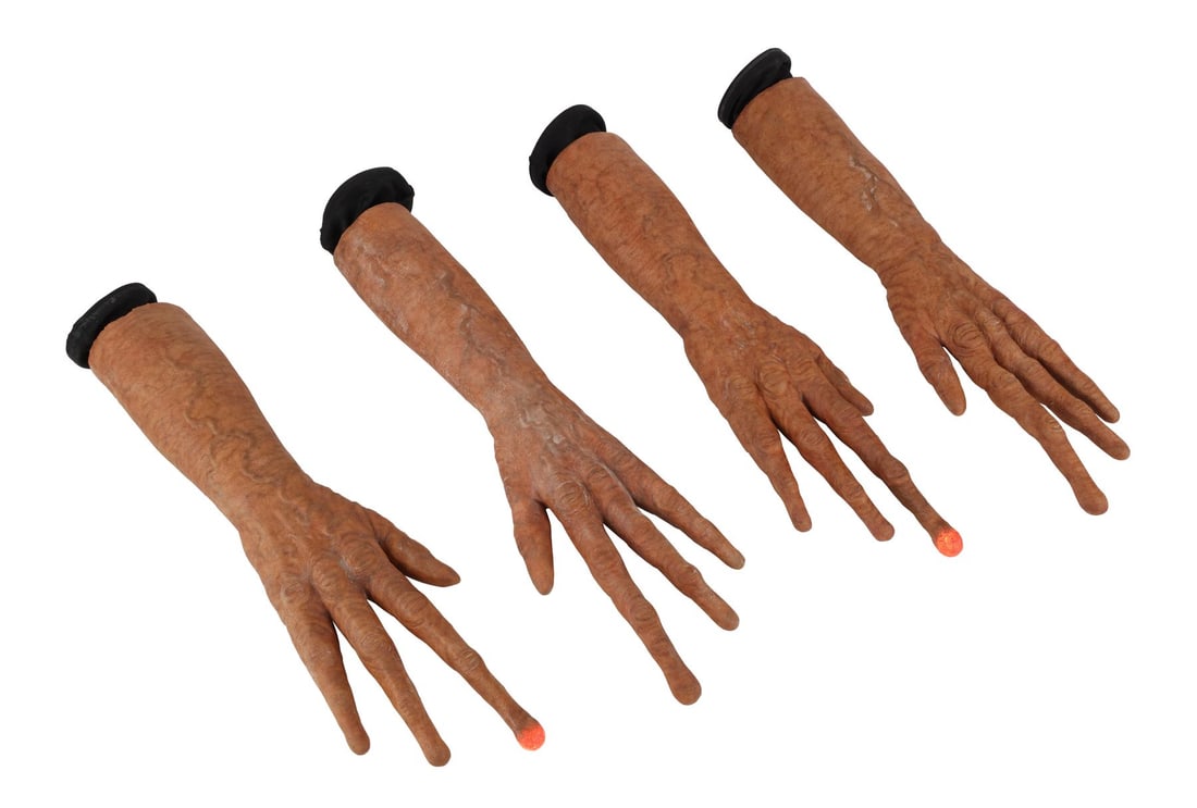 E.T. THE EXTRA-TERRESTRIAL BT ADVERT - Two Pairs of E.T.'s Light-up Hands: E.T. THE EXTRA-TERRESTRIAL BT ADVERT - Two Pairs of E.T.'s Light-up Hands - Two pairs of E.T.'s light-up hands from BT's 1999 "Stay in Touch" television advert. The beloved alien botanist first introd