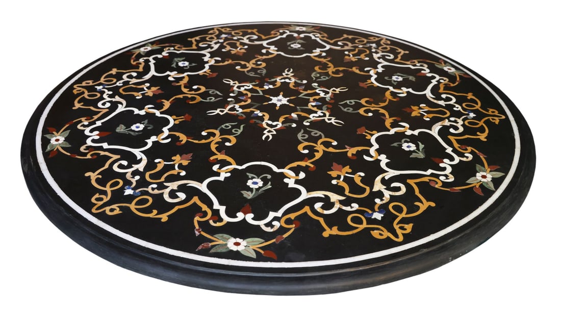 GAME OF THRONES (T.V. SERIES, 2011-2019) - Red Keep Tabletop: GAME OF THRONES (T.V. SERIES, 2011-2019) - Red Keep Tabletop - A Red Keep tabletop from HBO's multi-Emmy Award-winning fantasy television series Game of Thrones. Tables of this design were seen throug