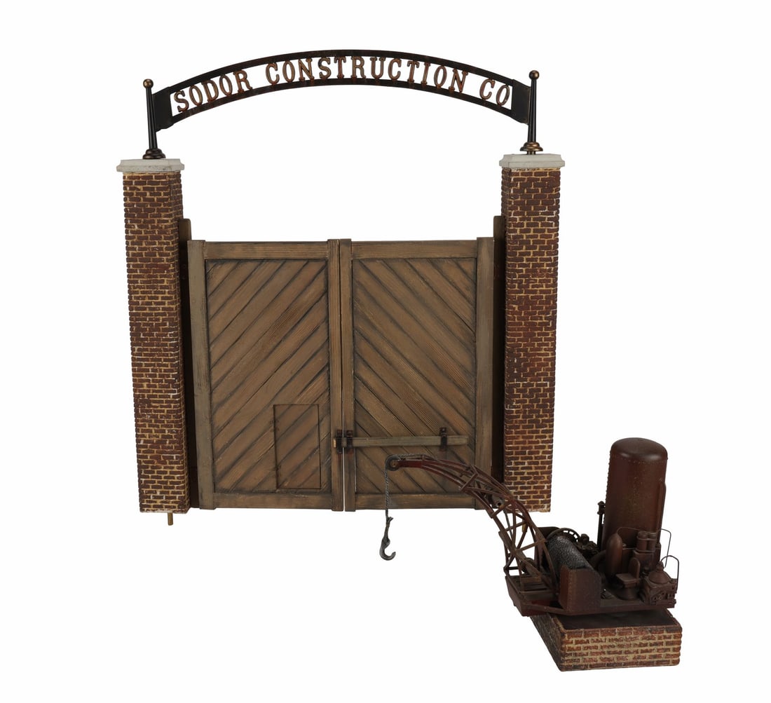 THOMAS & FRIENDS (T.V. SERIES, 1984-2008) - Sodor Construction Co. Gates and Steam Crane: THOMAS & FRIENDS (T.V. SERIES, 1984-2008) - Sodor Construction Co. Gates and Steam Crane - Sodor Construction Co. gates and a steam crane from the British children's television series Thomas & Friends