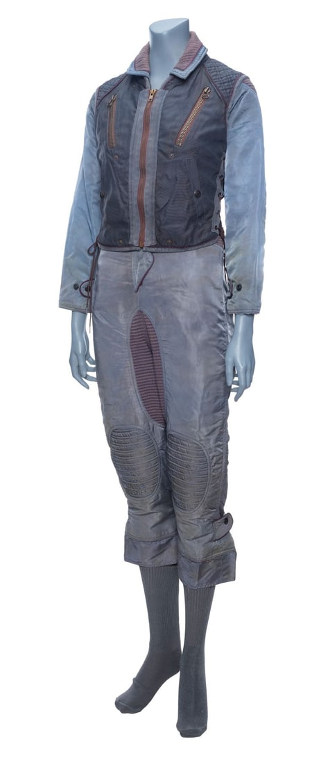 ALIEN RESURRECTION (1997) - Annalee Call's (Winona Ryder) Distressed Ensemble (1 of 15)