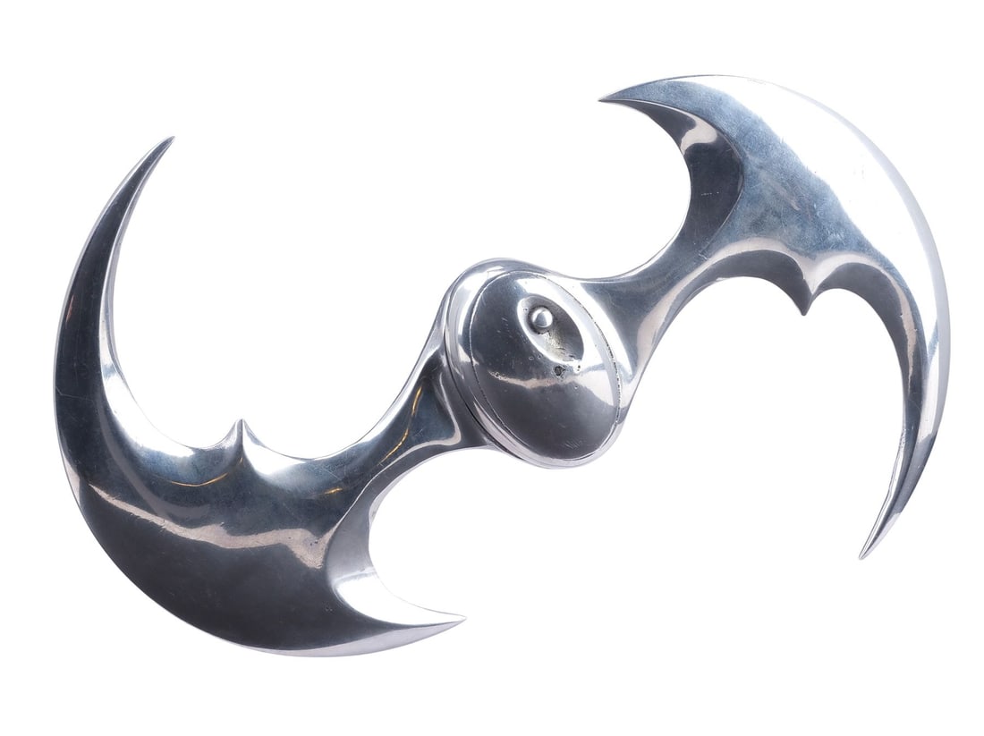 BATMAN FOREVER (1995) - Batman's (Val Kilmer) Metal Spring-Action Sonar Batarang (1 of 11)
