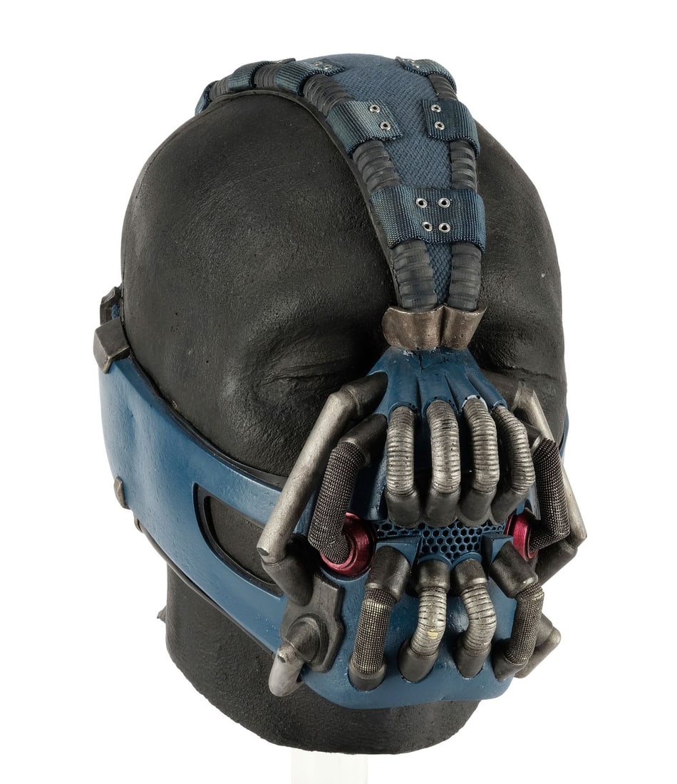 THE DARK KNIGHT RISES (2012) - Promotional Bane (Tom Hardy) Mask from Original Production Molds on: THE DARK KNIGHT RISES (2012) - Promotional Bane (Tom Hardy) Mask from Original Production Molds on Hardy Lifecast - A Bane (Tom Hardy) mask from the promotion of Christopher Nolan's The Dark Knight Ri