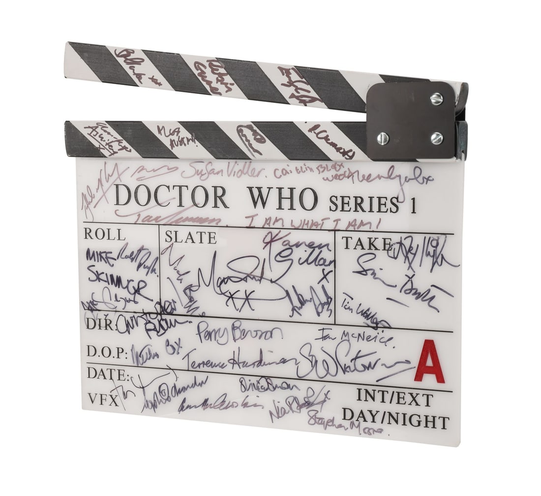 DOCTOR WHO (T.V. SERIES, 2005-2022) - Matt Smith, Karen Gillan, Olivia Colman and Cast-Autographed (1 of 9)