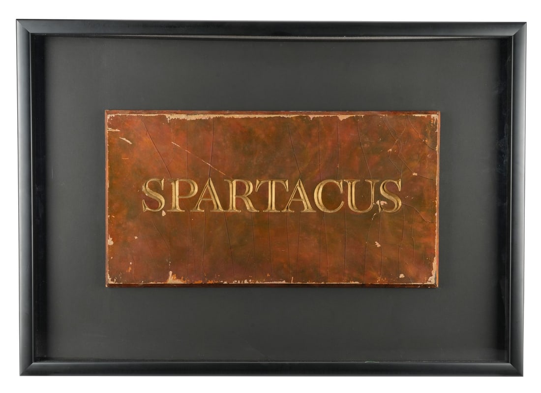SPARTACUS (1960) - Framed Hand-Painted Production-Made Title Card Artwork: SPARTACUS (1960) - Framed Hand-Painted Production-Made Title Card Artwork - Framed artwork for a title card from the production of Stanley Kubrick's Spartacus. As was standard with many studio picture