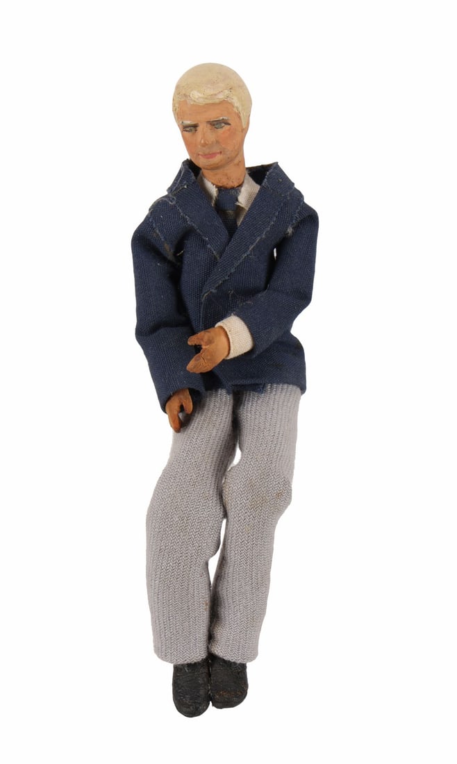 JAMES BOND: A VIEW TO A KILL (1985) - 1:18-Scale Zorin (Christopher Walken) Model Miniature Figure (1 of 6)