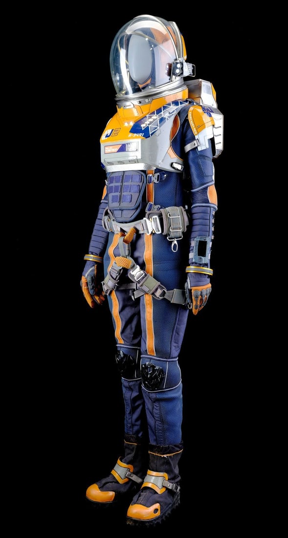 LOST IN SPACE (T.V. SERIES, 2018 - 2021) - Maureen Robinson's (Molly Parker) Screen-Matched Light-Up (1 of 20)