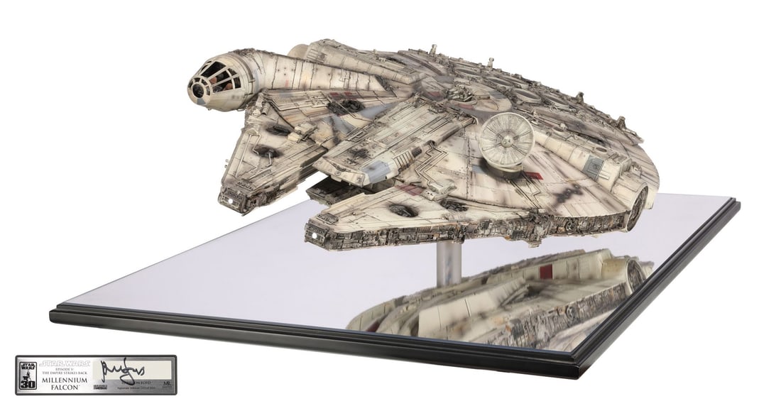 STAR WARS: THE EMPIRE STRIKES BACK (1980) - Master Replicas Light-Up Studio-Scale Harrison Ford (1 of 18)