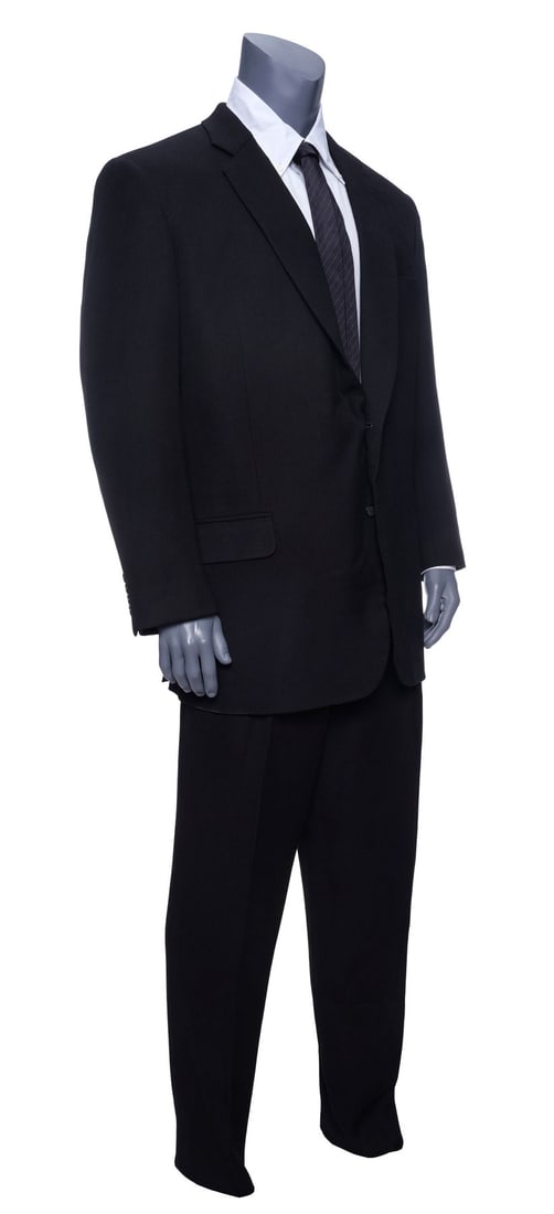 2012 (2009) - Jackson Curtis' (John Cusack) Chauffeur Ensemble - 2