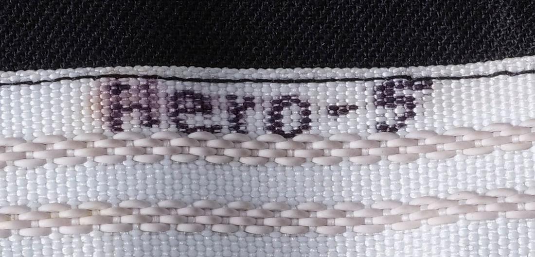 2012 (2009) - Jackson Curtis' (John Cusack) Chauffeur Ensemble - 7