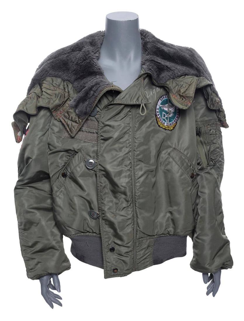 ALIEN3 (1992) - Sigourney Weaver-Autographed Fiorina 161 Jacket Replica: ALIEN3 (1992) - Sigourney Weaver-Autographed Fiorina 161 Jacket Replica - A replica of a Fiorina 161 jacket from David Fincher's Alien³ autographed by Sigourney Weaver. Ellen Ripley (Weaver) and a