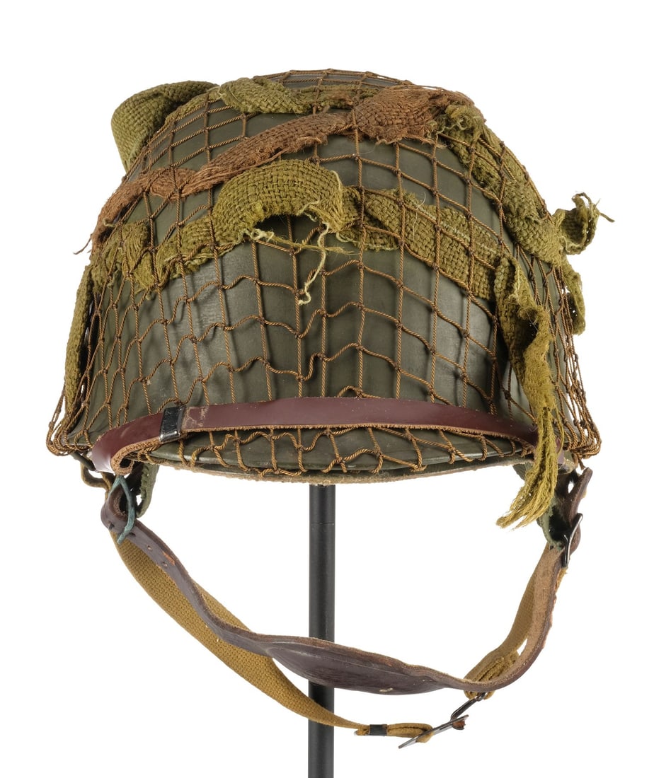 BAND OF BROTHERS (T.V. SERIES, 2001) - Easy Company Helmet (1 of 12)
