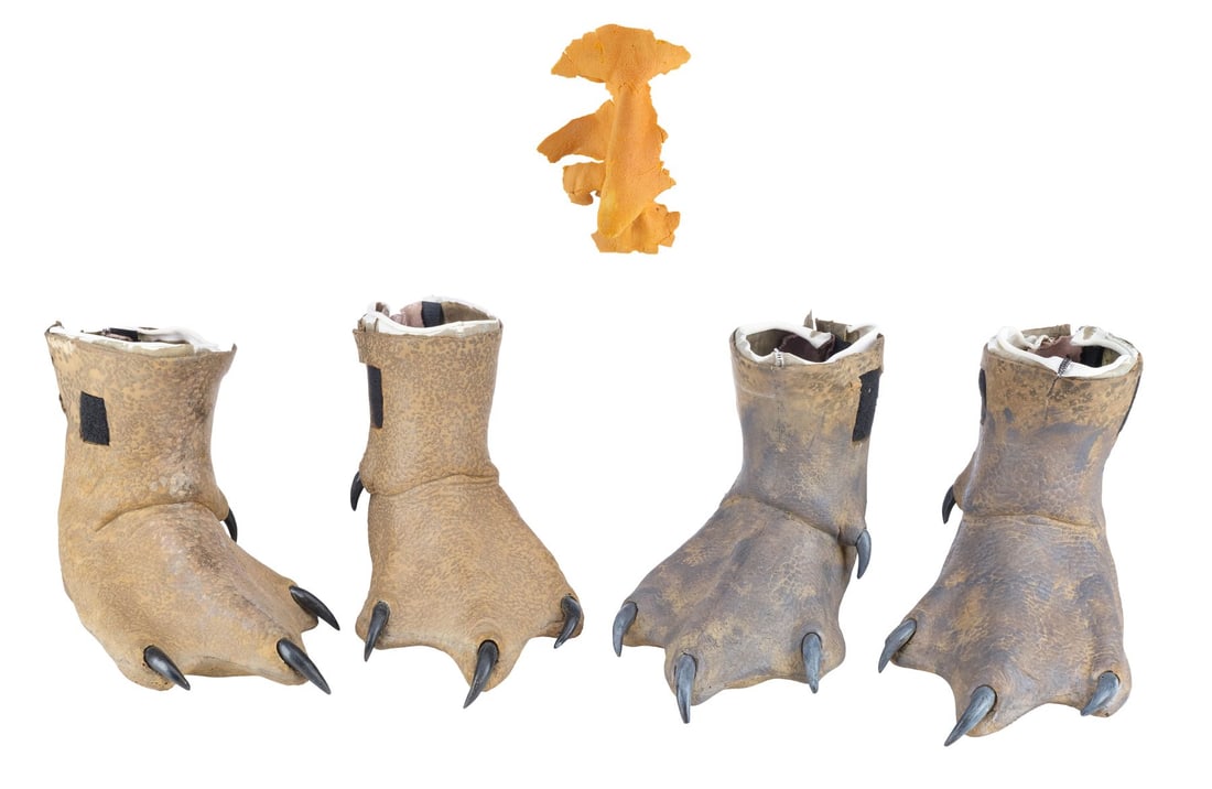 BATMAN RETURNS (1992) - Oswald Cobbeplot's (Danny DeVito) Face Appliance with Two Sets of Penguin (1 of 15)