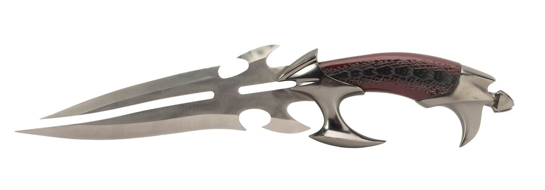 BUFFY THE VAMPIRE SLAYER (T.V. SERIES, 1997-2003) - Faith Lehane's (Eliza Dushku) "Jackal" Knife: BUFFY THE VAMPIRE SLAYER (T.V. SERIES, 1997-2003) - Faith Lehane's (Eliza Dushku) "Jackal" Knife - Faith Lehane's (Eliza Dushku) "Jackal" knife from Joss Whedon's Buffy the Vampire Slayer. In the