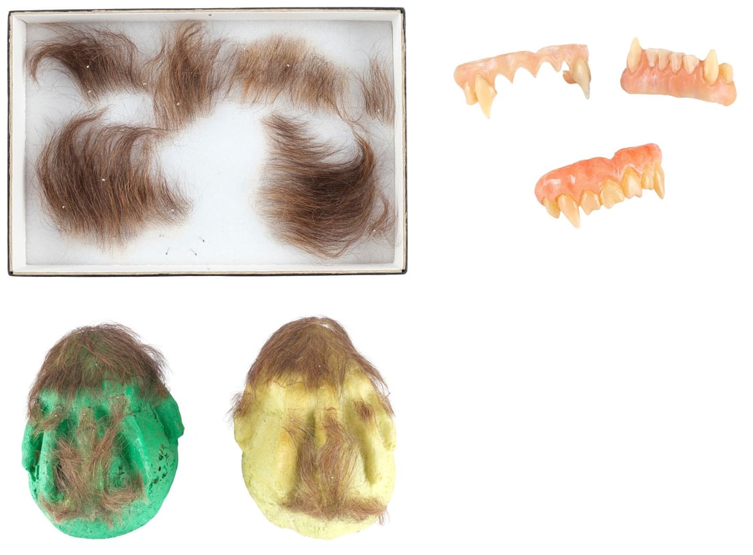 BUFFY THE VAMPIRE SLAYER (T.V. SERIES, 1997-2003) - Buffy's (Sarah Michelle Gellar) Fangs with Oz's: BUFFY THE VAMPIRE SLAYER (T.V. SERIES, 1997-2003) - Buffy's (Sarah Michelle Gellar) Fangs with Oz's (Seth Green) Werewolf Fangs and Hair Appliances - Buffy's (Sarah Michelle Gellar) fangs with Oz's (S