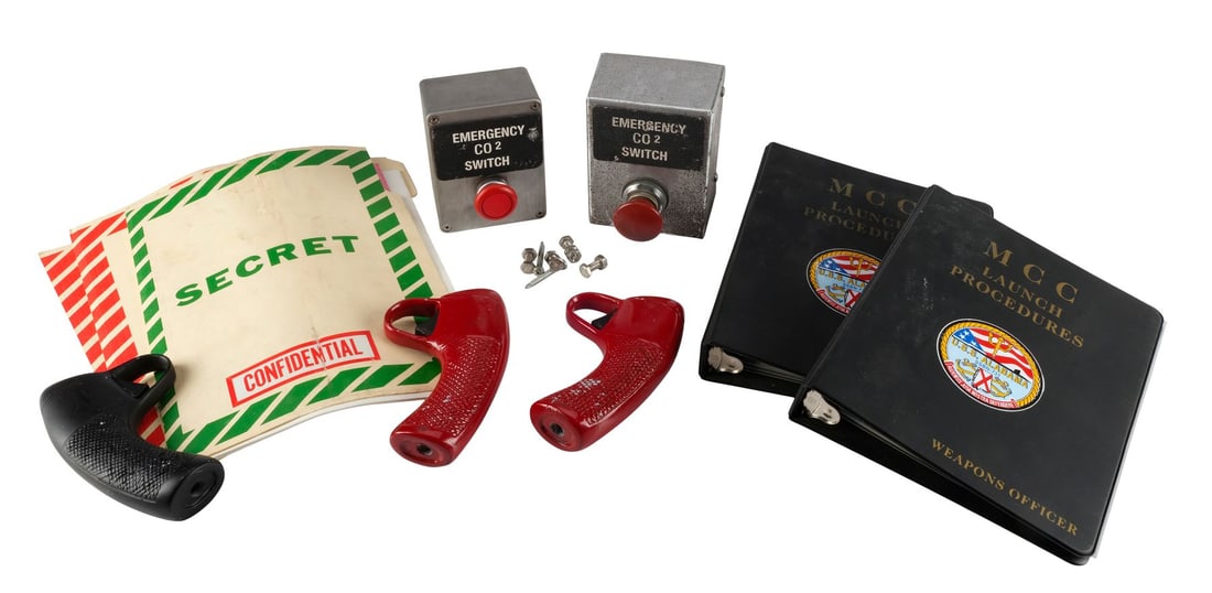 CRIMSON TIDE (1995) - Mike Papac Collection: Set of Detonators, Pair of Launch Procedures and CO2 (1 of 7)