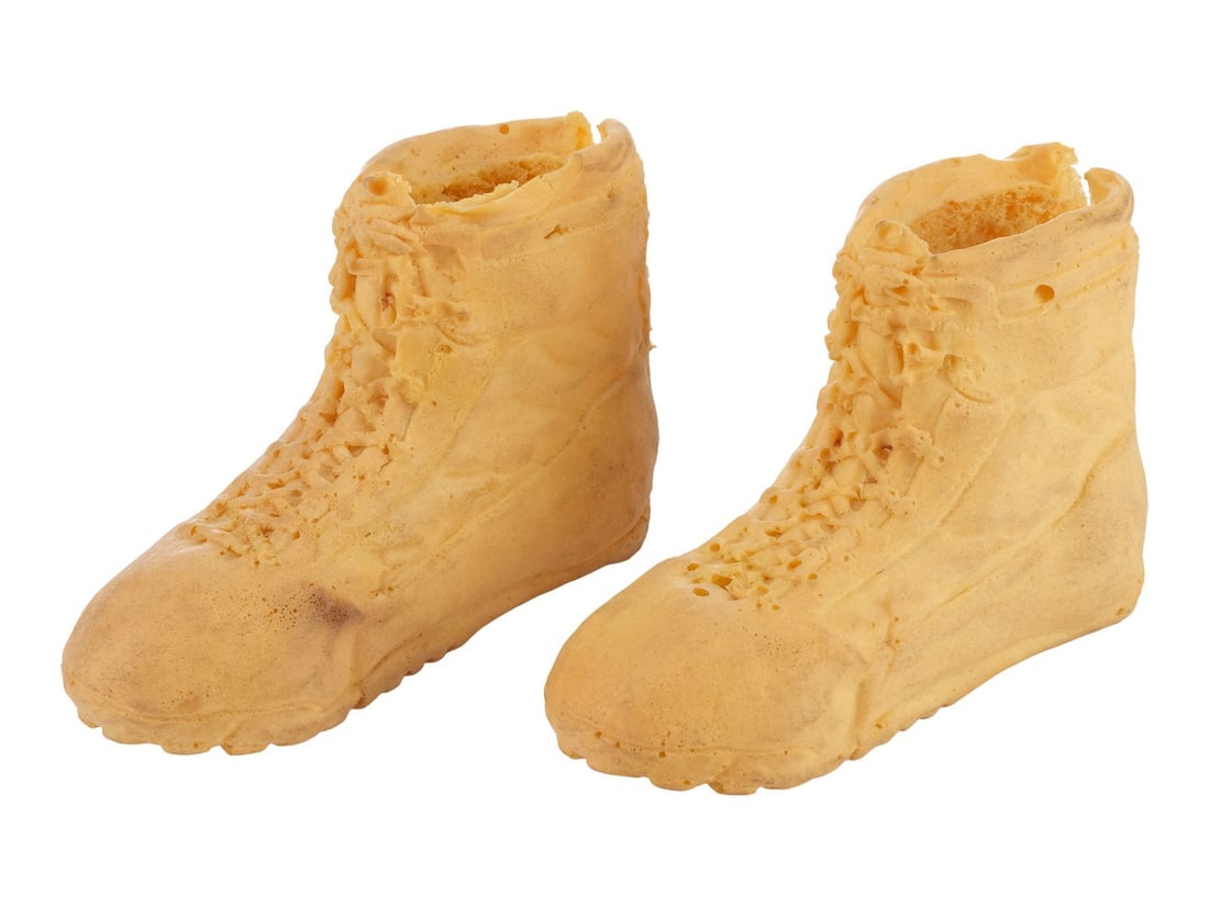 EVIL DEAD II (1987) - Tom Sullivan Collection: Henrietta Knowby's (Lou Hancock) Production-Made: EVIL DEAD II (1987) - Tom Sullivan Collection: Henrietta Knowby's (Lou Hancock) Production-Made Stop-Motion Boots - Henrietta Knowby's (Lou Hancock) stop-motion boots from the production of Sam