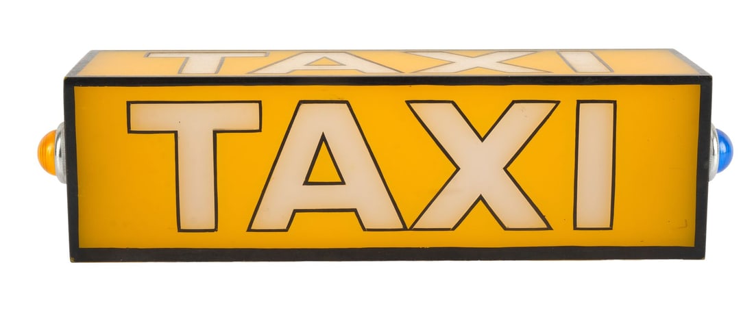 THE FIFTH ELEMENT (1997) - Korban Dallas' (Bruce Willis) Taxi Sign (1 of 7)
