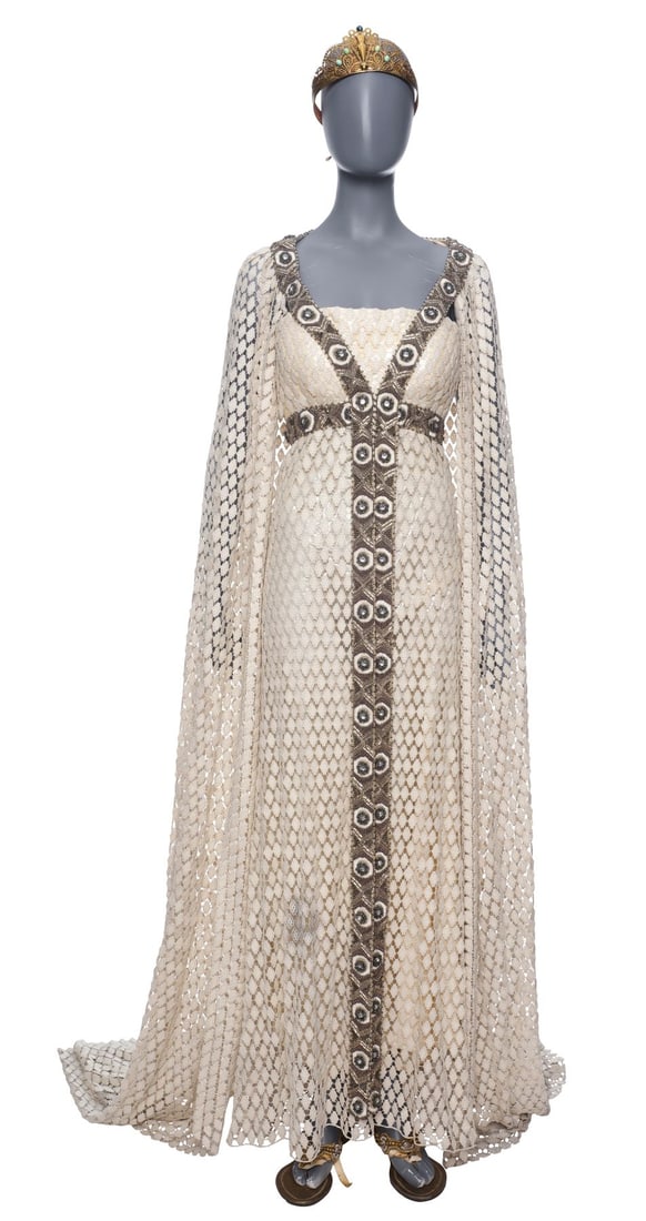 GODS OF EGYPT (2016) - Isis's (Rachael Blake) Flashback Dress (1 of 6)