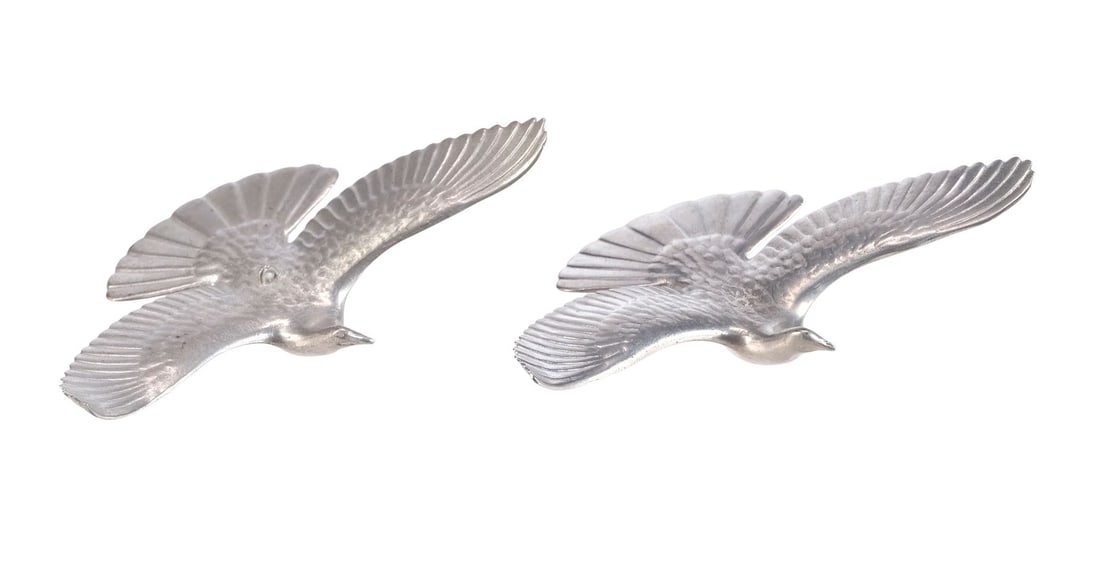 HOME ALONE 2: LOST IN NEW YORK (1992) - Kevin McAllister's (Macaulay Culkin) Pair of Metal Turtle: HOME ALONE 2: LOST IN NEW YORK (1992) - Kevin McAllister's (Macaulay Culkin) Pair of Metal Turtle Dove Ornament Prototypes - Kevin McAllister's (Macaulay Culkin) pair of metal turtle dove ornament