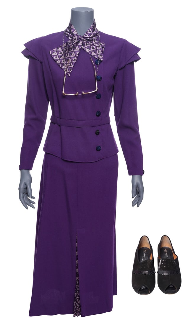 THE HOUSE WITH A CLOCK IN ITS WALLS (2018) - Florence Zimmerman's (Cate Blanchett) Screen-Matched: THE HOUSE WITH A CLOCK IN ITS WALLS (2018) - Florence Zimmerman's (Cate Blanchett) Screen-Matched Poker Night Ensemble - Florence Zimmerman's (Cate Blanchett) screen-matched poker night ensemble from