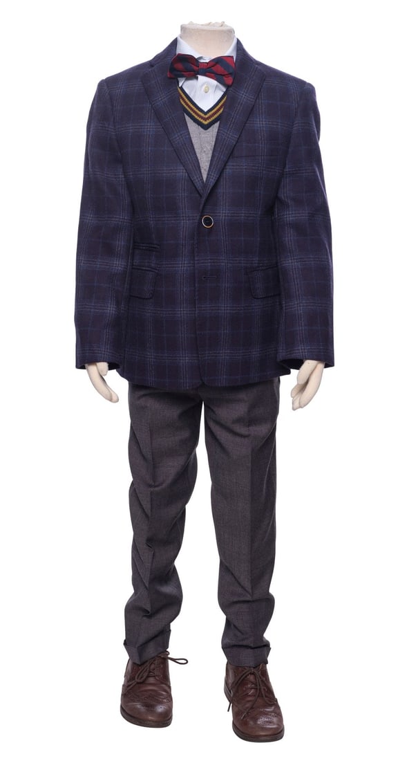 THE HOUSE WITH A CLOCK IN ITS WALLS (2018) - Lewis Barnavelt's (Owen Vaccaro) Raising the Dead (1 of 10)