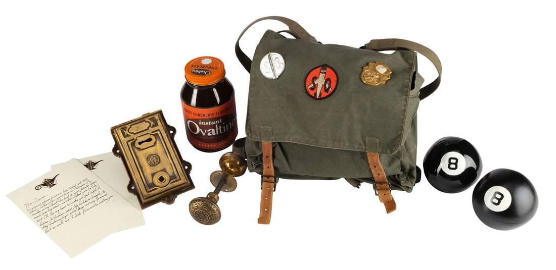 THE HOUSE WITH A CLOCK IN ITS WALLS (2018) - Lewis Barnavelt's (Owen Vaccaro) Collection of Personal: THE HOUSE WITH A CLOCK IN ITS WALLS (2018) - Lewis Barnavelt's (Owen Vaccaro) Collection of Personal Ephemera with Screen-Matched Keyplate - Lewis Barnavelt's (Owen Vaccaro) collection of personal eph