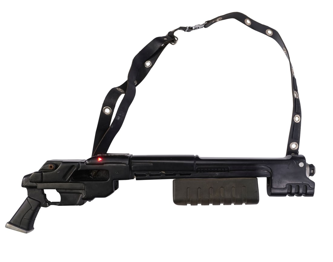 JUDGE DREDD (1995) - Judge Joseph Dredd's (Sylvester Stallone) Screen-Matched Light-Up Fargo Shotgun (1 of 9)