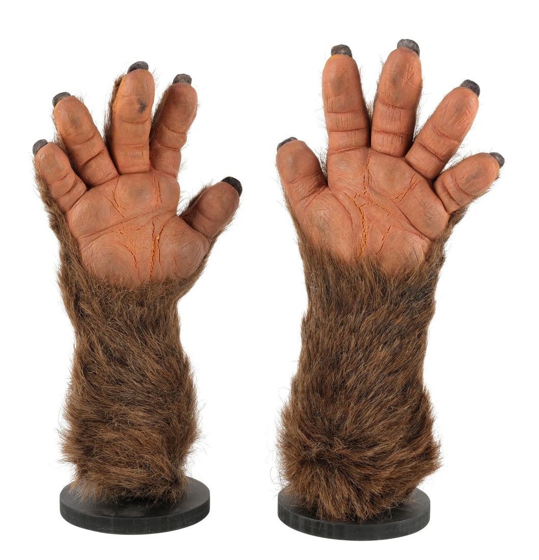 JUMANJI (1995) - Peter Shepherd's (Bradley Pierce) Monkey Arm Appliances (1 of 7)