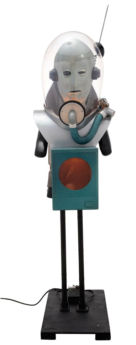 LOONEY TUNES: BACK IN ACTION (2003) - Light-Up Alien 52 Man from Planet X Head and Costume: LOONEY TUNES: BACK IN ACTION (2003) - Light-Up Alien 52 Man from Planet X Head and Costume - A light-up Alien 52 Man from Planet X head and costume from Joe Dante's Looney Tunes: Back in Action. The L