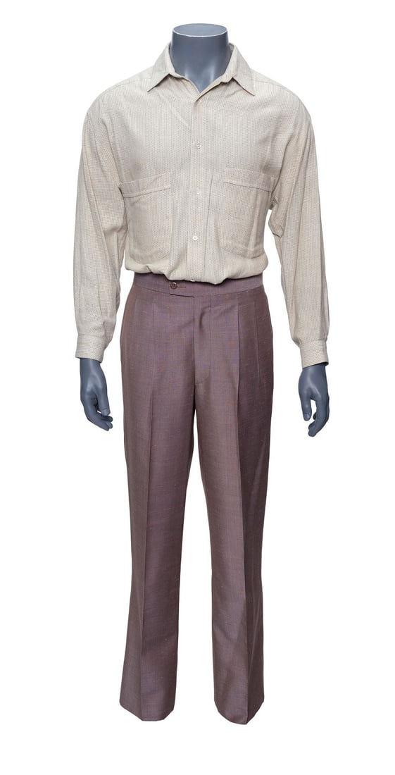 RAIN MAN (1988) - Charlie Babbitt's (Tom Cruise) Costume: RAIN MAN (1988) - Charlie Babbitt's (Tom Cruise) Costume - Charlie Babbitt's (Tom Cruise) costume from Barry Levison's Rain Man. Charlie wore his costume while at a motel with his brother Raymond Babb