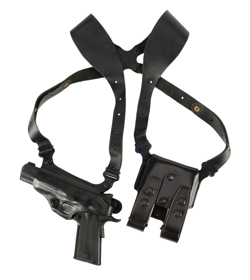 RED (2010) - Mike Papac Collection: Mike Papac Collection: Frank Moses' (Bruce Willis) Shoulder (1 of 12)