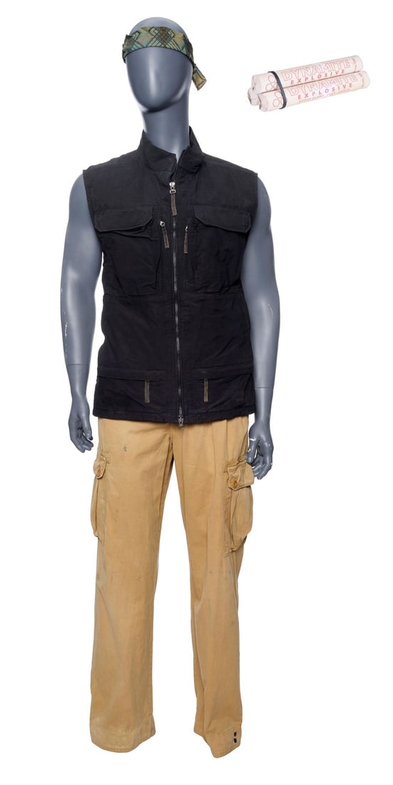 SAHARA (2005) - Dirk Pitt's (Matthew McConaughey) Expedition Ensemble and Dirk Pitt's (Matthew (1 of 18)