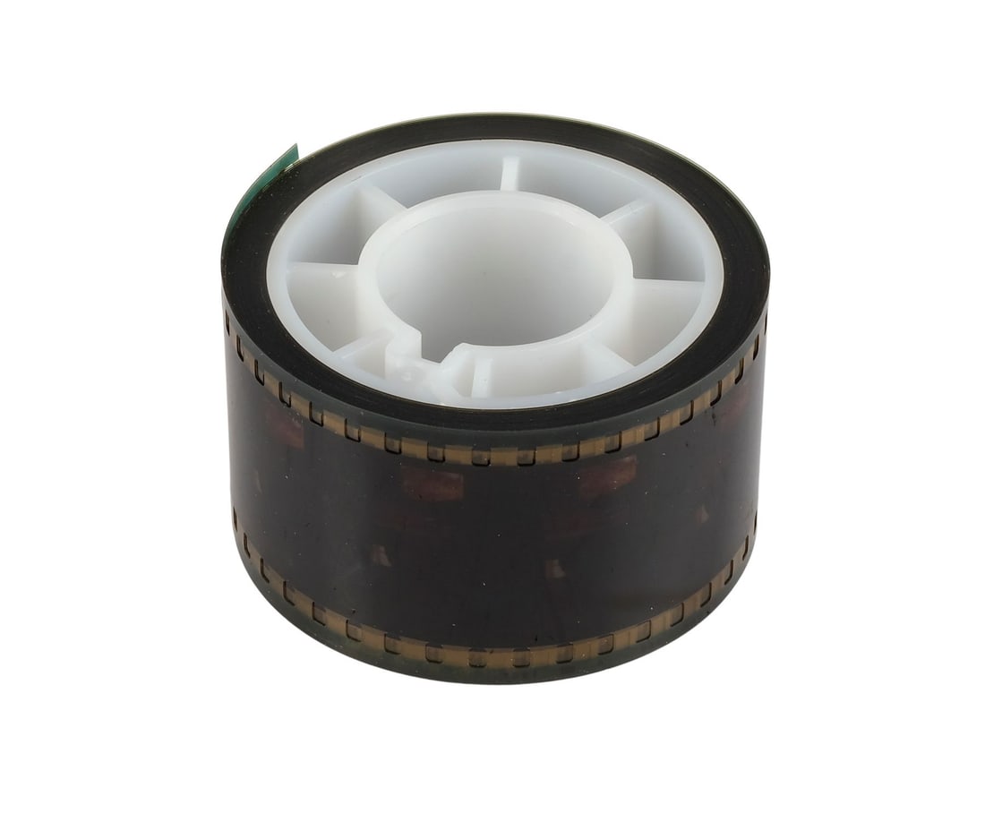 SCREAM 2 (1997) - "Stab" 35mm Film Clip: SCREAM 2 (1997) - "Stab" 35mm Film Clip - A "Stab" 35mm film clip from Wes Craven's Scream 2. During the opening sequence of the film, Maureen Evans (Jada Pinkett) and Phil Stevens (Omar Epps) attende