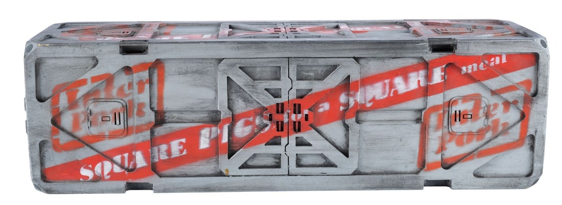 SPACE TRUCKERS (1996) - Inter Pork Square Pigs Cargo Container Model Miniature: SPACE TRUCKERS (1996) - Inter Pork Square Pigs Cargo Container Model Miniature - An Inter Pork square pigs cargo container model miniature from Stuart Gordon's Space Truckers. John Canyon (Dennis Hopp