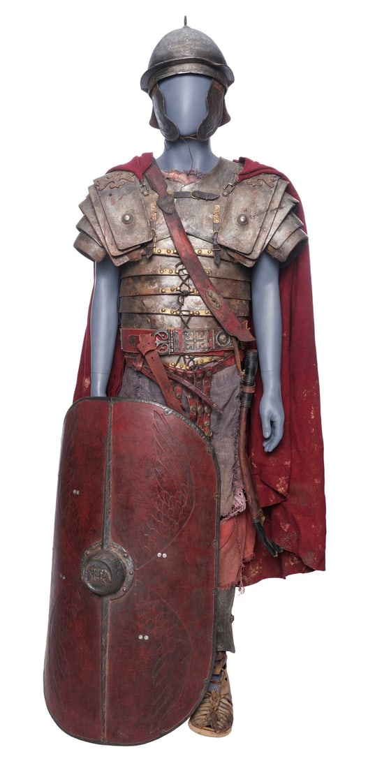 SPARTACUS WAR OF THE DAMNED (2013) - Crassus Soldier Ensemble with Shield (1 of 14)
