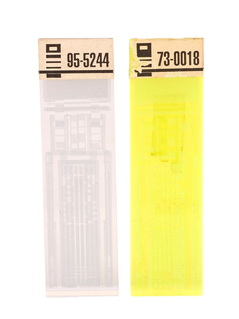 STAR TREK: THE NEXT GENERATION (T.V. SERIES, 1987-1994)/STAR TREK: DEEP SPACE NINE (T.V. SERIES, (1 of 8)