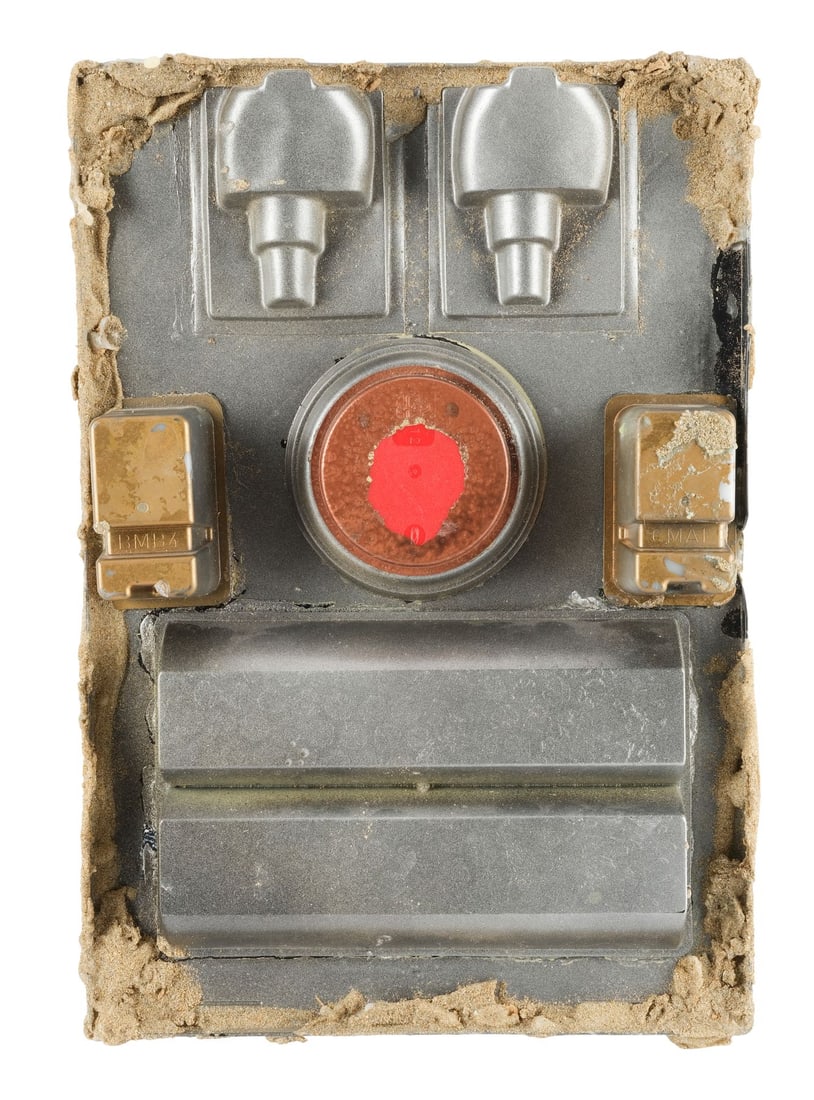 STAR WARS: THE PHANTOM MENACE (1999) - Mos Espa Wall Panel (1 of 5)