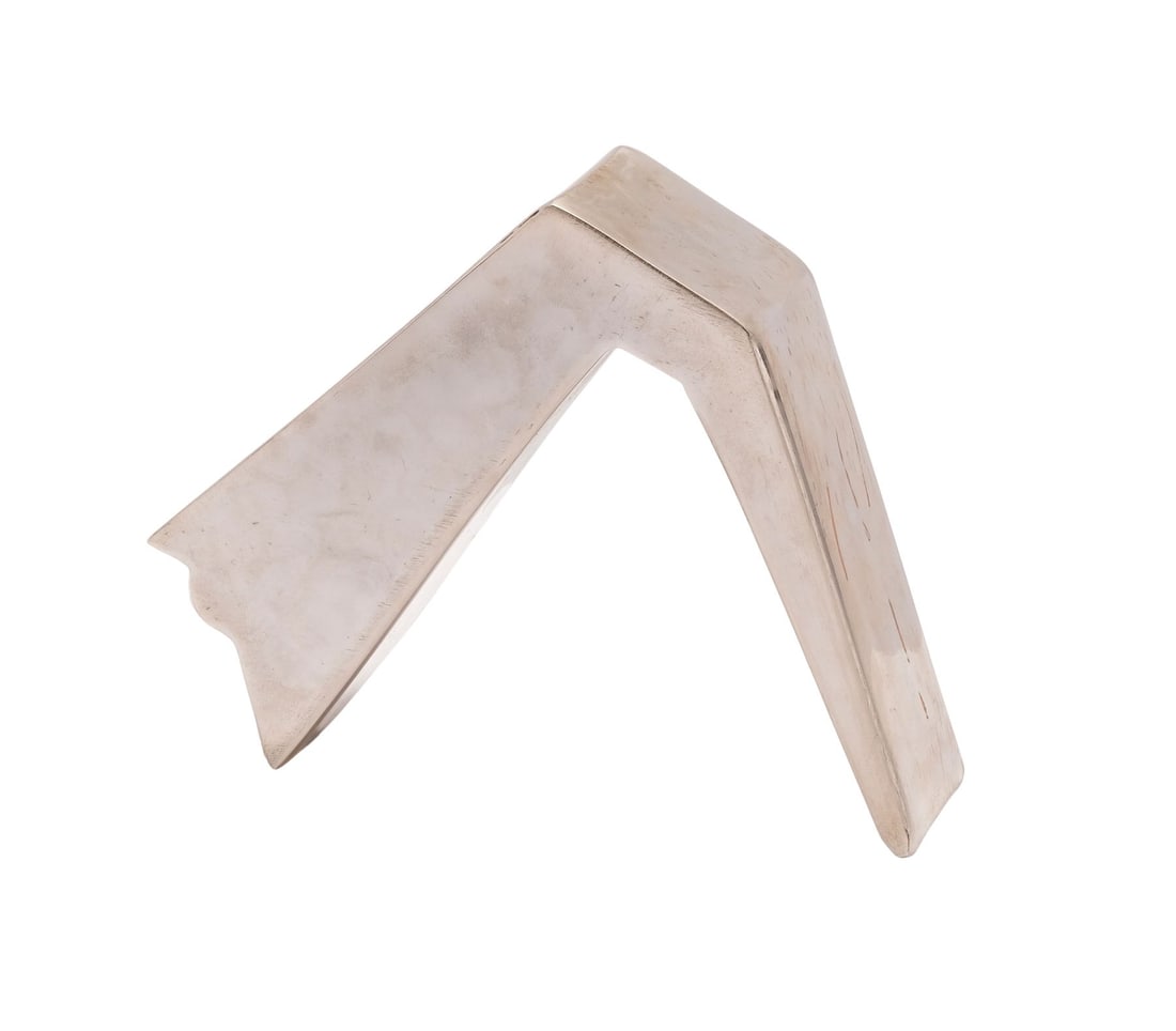 TERMINATOR 2: JUDGMENT DAY (1991) - T-1000's (Robert Patrick) Severed Hook: TERMINATOR 2: JUDGMENT DAY (1991) - T-1000's (Robert Patrick) Severed Hook - The T-1000's (Robert Patrick) severed hook from James Cameron's Terminator 2: Judgement Day. The shape-shifting T-1000 turn