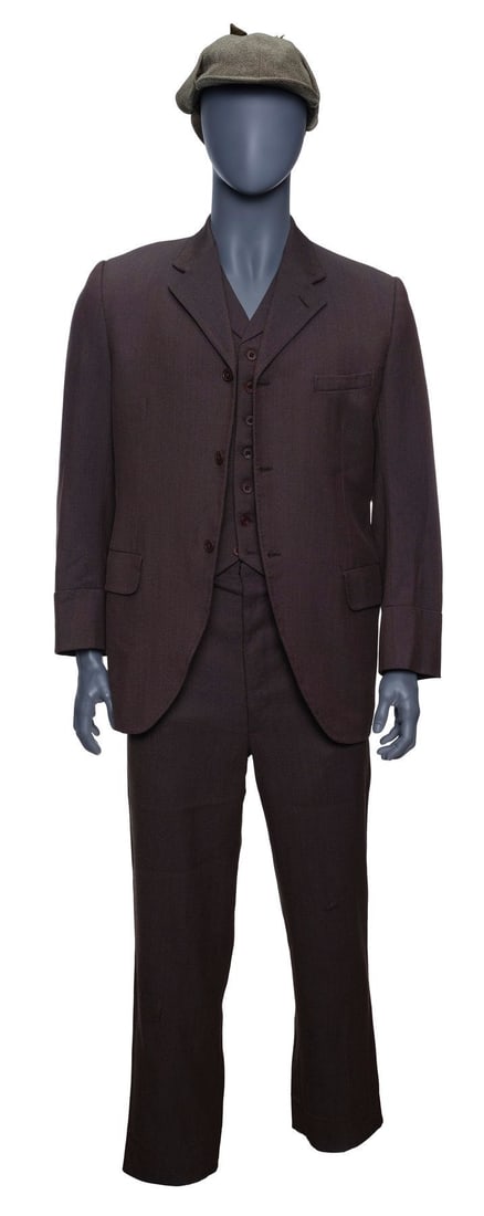 WITHOUT A CLUE (1988) - Reginald Kincaid's (Michael Caine) Sherlock Holmes Hat and Suit (1 of 9)