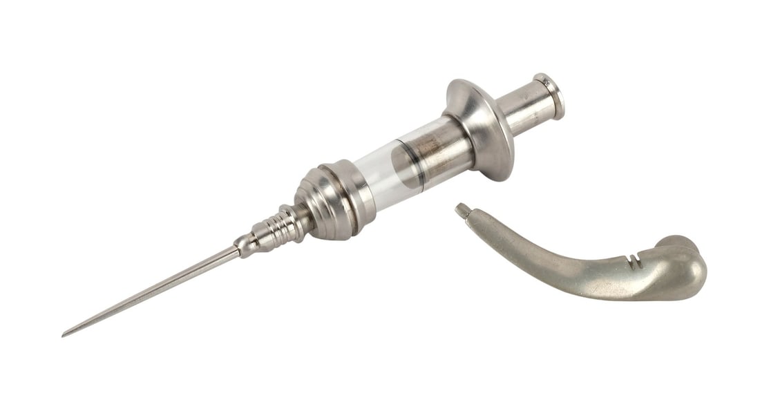 X-MEN (2000) - Magneto's (Ian McKellen) Syringe and Ear Mic (1 of 8)