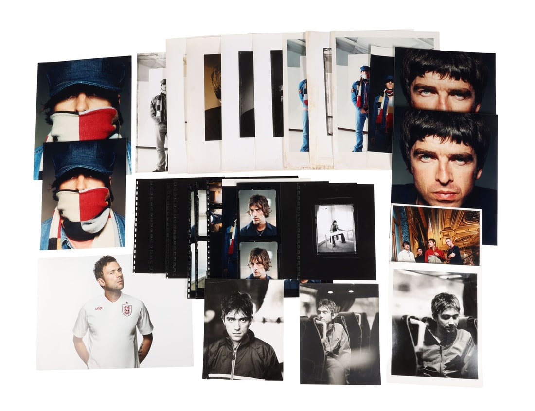 BRITPOP - Collection of Britpop Photographs by Mitch Jenkins: BRITPOP - Collection of Britpop Photographs by Mitch Jenkins - A collection of photographs featuring popular artists from the 1990s Britpop movement, taken by photographer Mitch Jenkins. Included in t