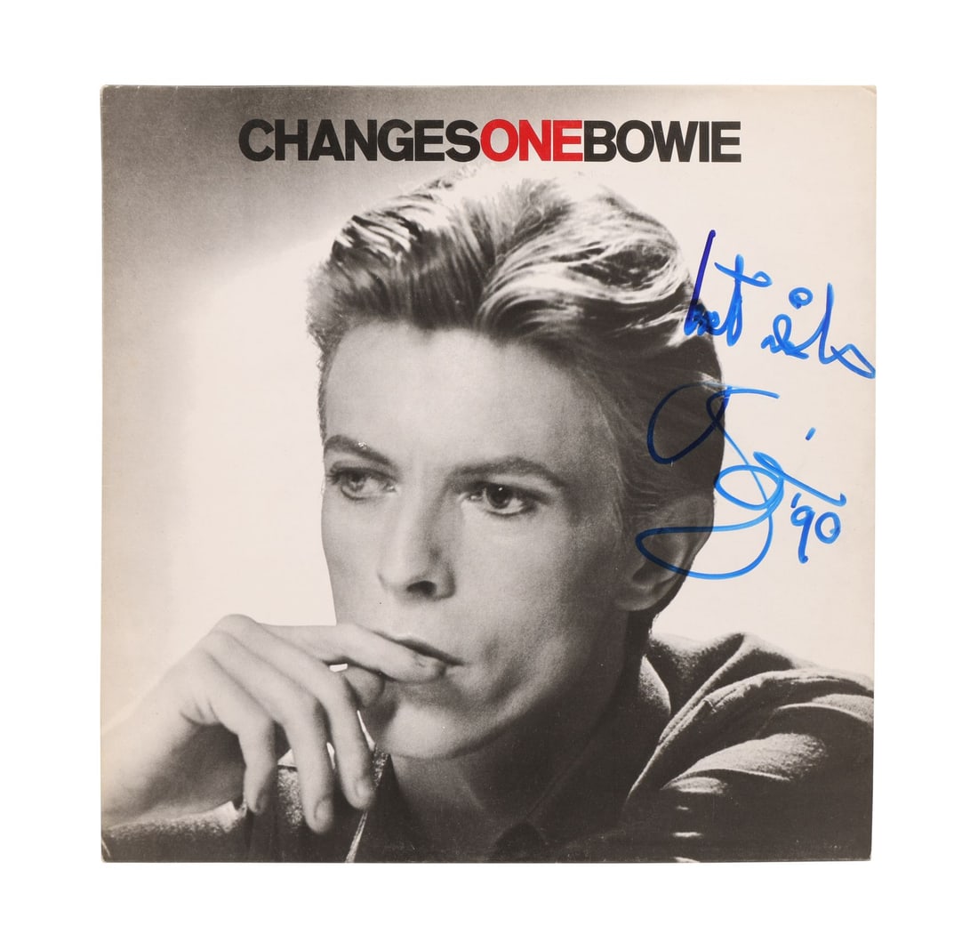 DAVID BOWIE - David Bowie-Autographed Changesonebowie Record Sleeve (1 of 3)