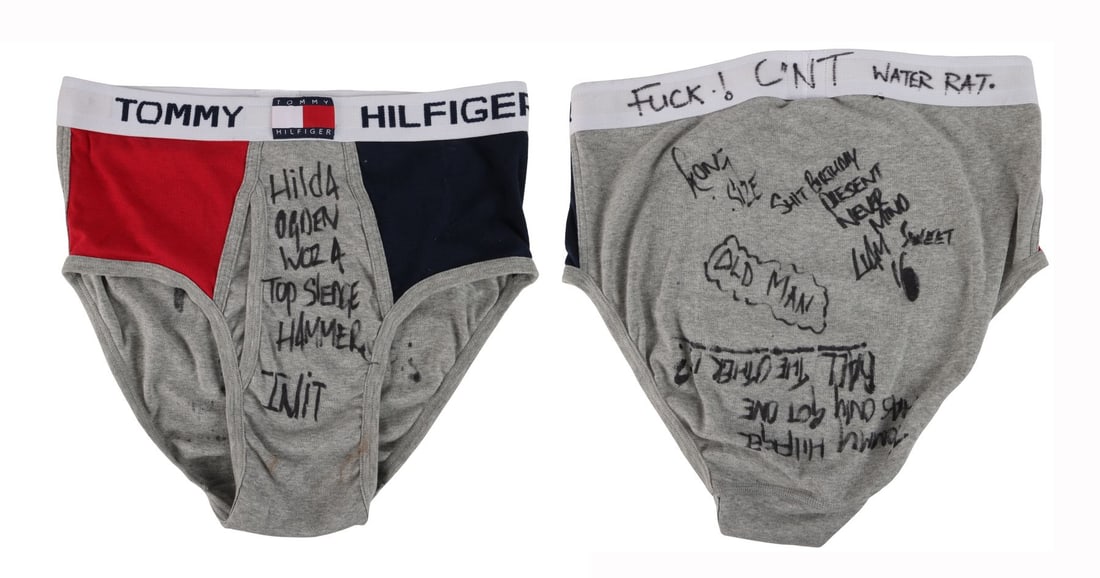 OASIS - Tommy Hilfiger Underwear With Handwritten Inscriptions by Liam and Noel Gallagher (1 of 4)