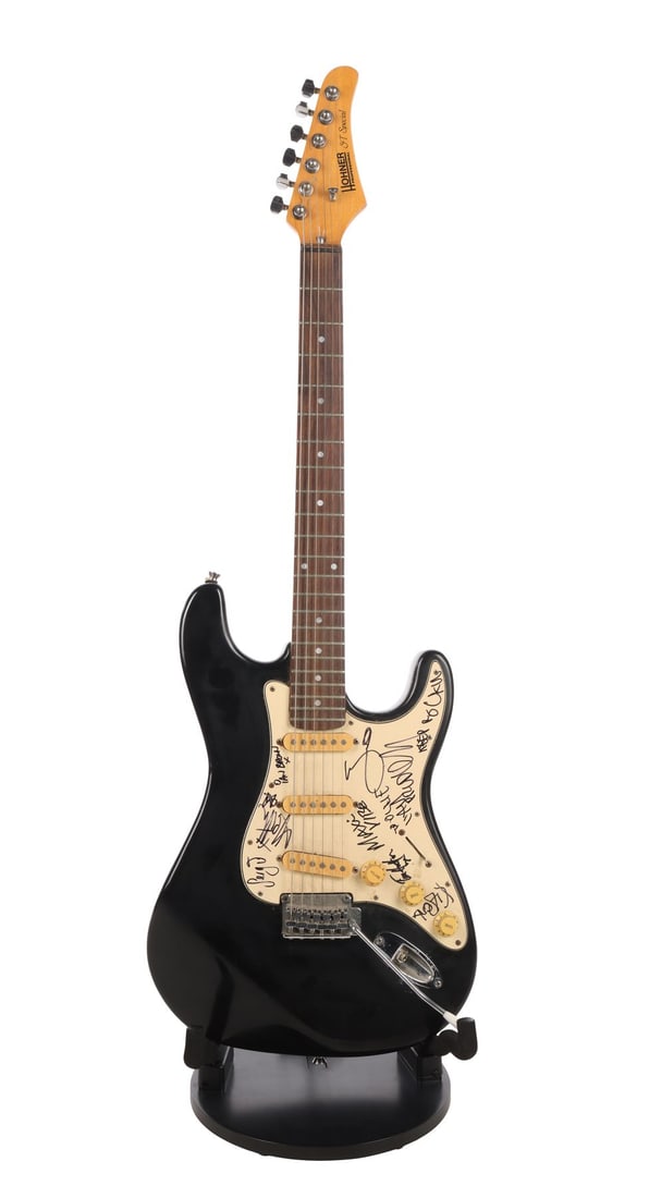 THE PRODIGY - Guitar Autographed by The Prodigy (Liam, Keith and Maxim), Serge Pizzorno (Kasabian), (1 of 4)